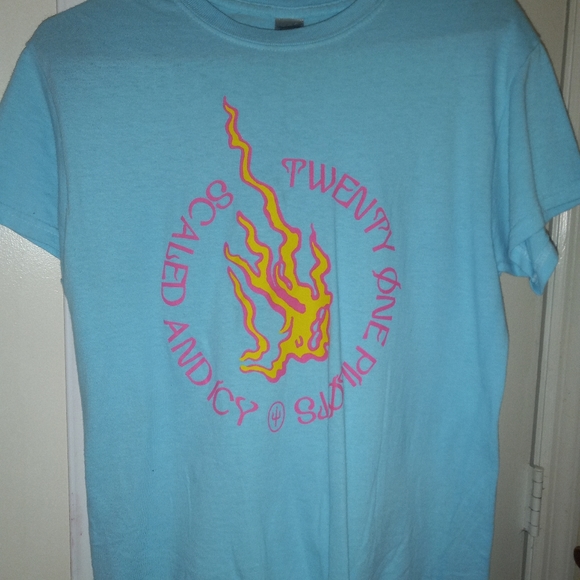 Twenty One Pilots Band Tee "Scaled and Icy" - Picture 1 of 2